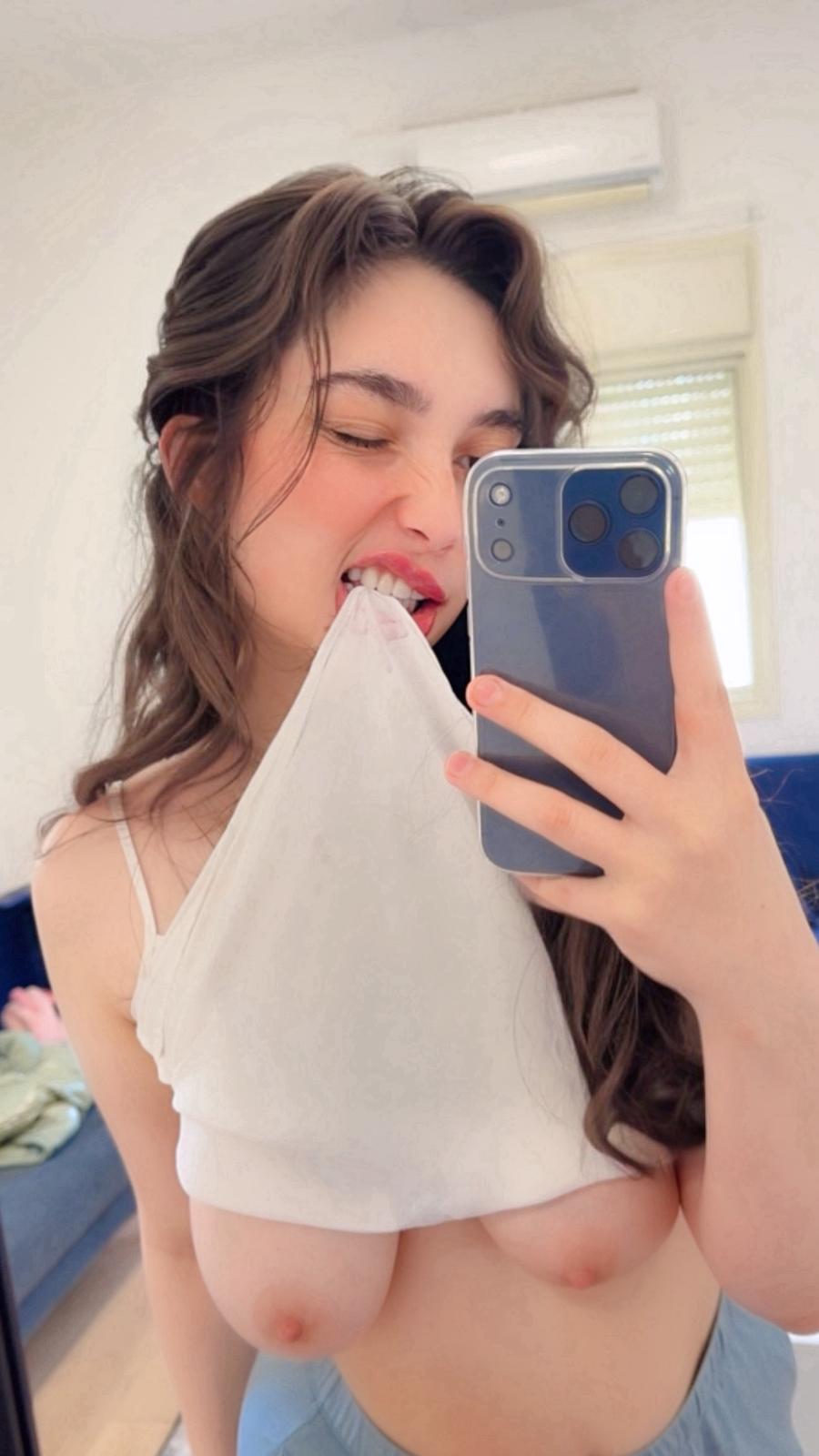 פרולה – בת 20 תיירת מברזיל ירושלים