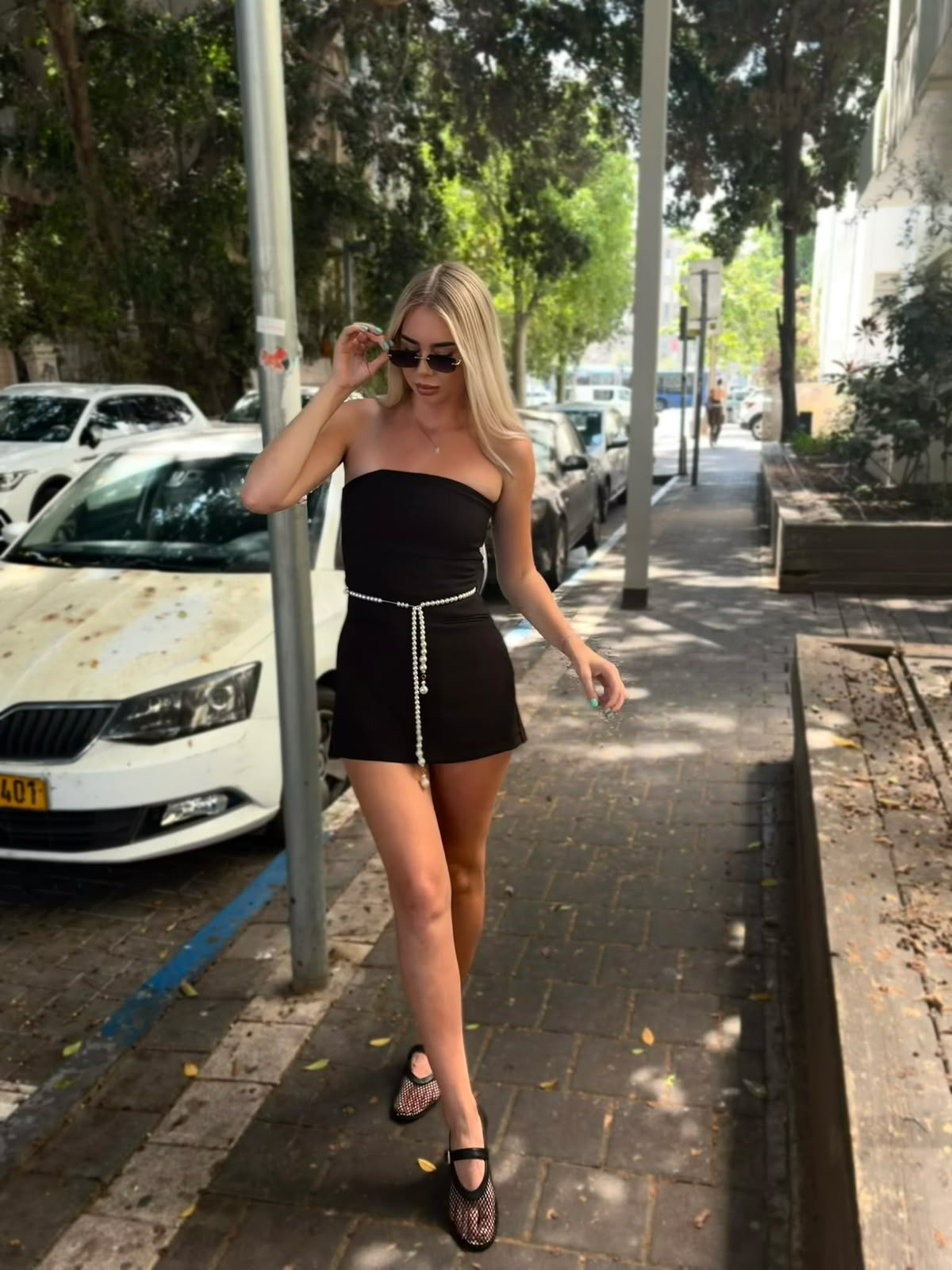 תל אביב- בחורה מקצוענית ומפנקת פצצת על